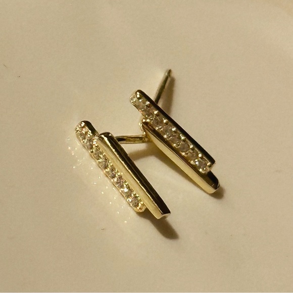 NEW Gold-Plated 925 Sterling Silver Asymmetrical CZ Bar Studs Inspired Style - Picture 13 of 13